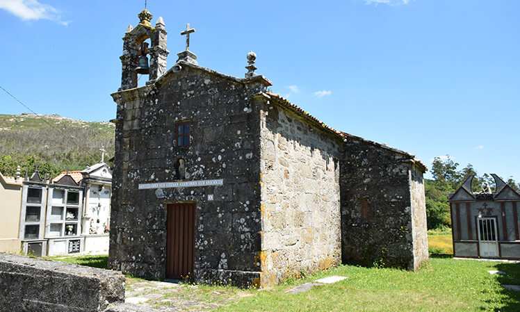 Capela do Evanxeo, Lueiro