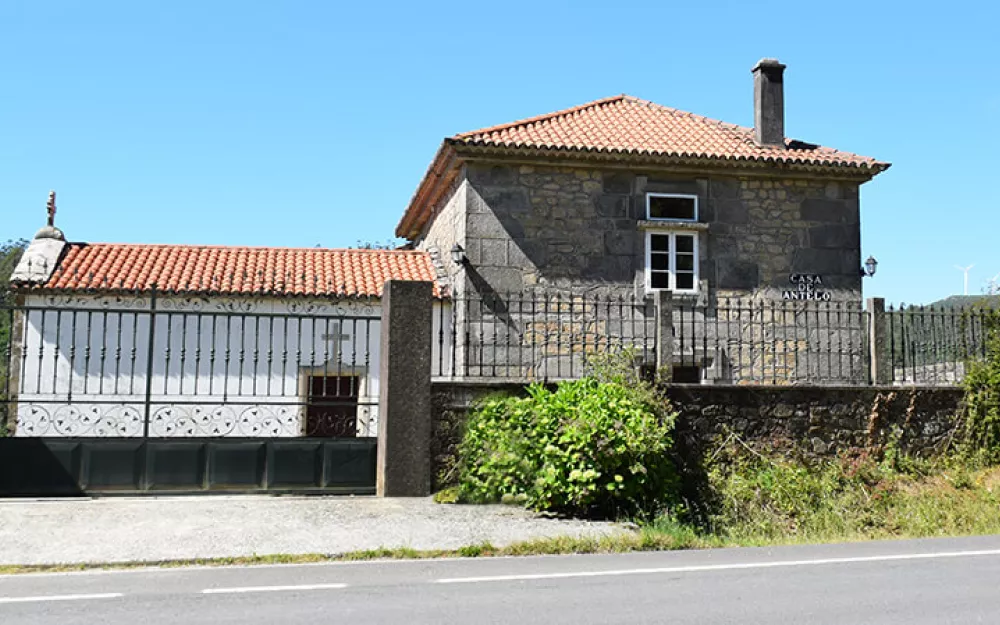 Casa de Antelo en Broño