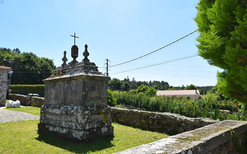 Igrexa de Santa Olalla ou Baia de Logrosa