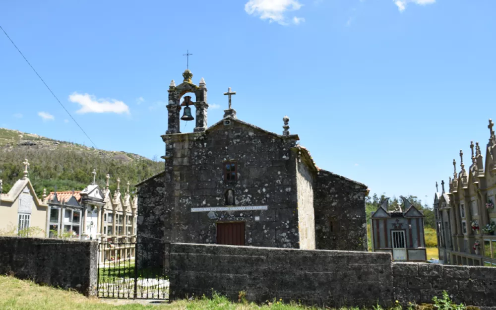 Capela do Evanxeo, Lueiro
