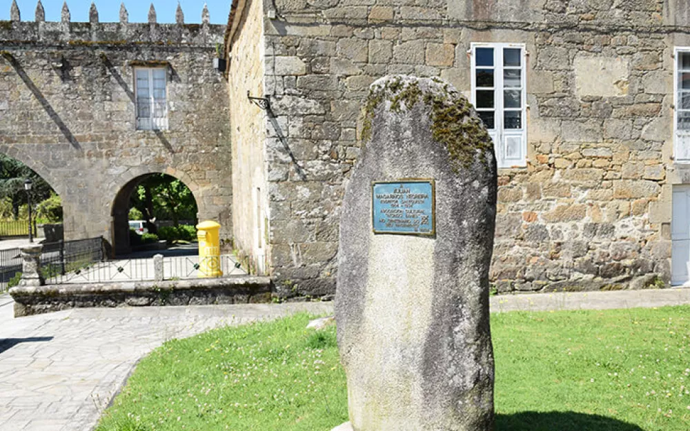 Monumento a Xulián Magariños